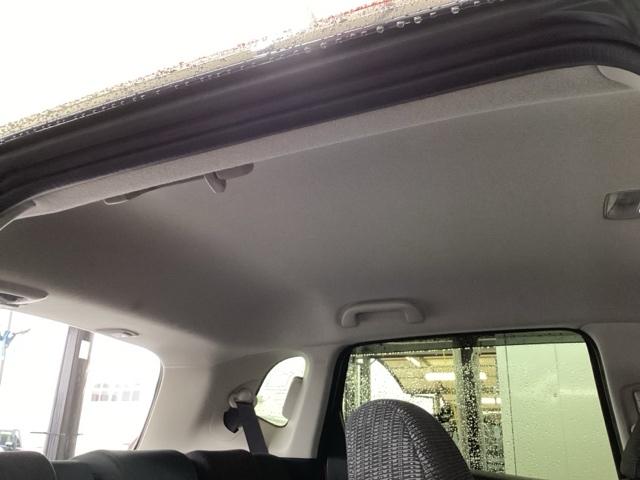 フィット １３Ｇ・Ｆパッケージコンフォートエディション　純正メモリナビ　衝突低減ブレーキ　ＥＴＣ　シティブレーキアクティブシステム　パワーウィンドウ　横滑り防止機能　キーレス　シートヒータ　インテリキー　地デジＴＶ　ＡＡＣ　ＴＶナビ　Ｉストップ　ＤＶＤ再生（53枚目）