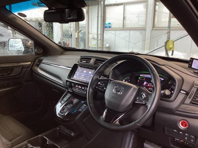 �t�����g�K���X���傫���A���C�h�Ȏ��E�ŉ^�]�����₷���Ȃ�悤�ɁA�݌v����Ă��܂��B