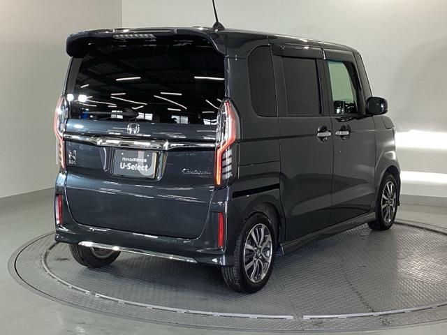 Ｎ－ＢＯＸカスタム Ｌ　純正メモリーナビ　シートヒーター　ＥＴＣ　助手席エアバック　Ｂカメ　メンテナンスノート　ナビ・ＴＶ　ＬＥＤ　エアバッグ　パワーウインドウ　Ａライト　クルコン　エアコン　スマートキーＰスタート　ＵＳＢ（8枚目）