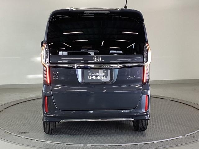 Ｎ－ＢＯＸカスタム Ｌ　純正メモリーナビ　シートヒーター　ＥＴＣ　助手席エアバック　Ｂカメ　メンテナンスノート　ナビ・ＴＶ　ＬＥＤ　エアバッグ　パワーウインドウ　Ａライト　クルコン　エアコン　スマートキーＰスタート　ＵＳＢ（9枚目）