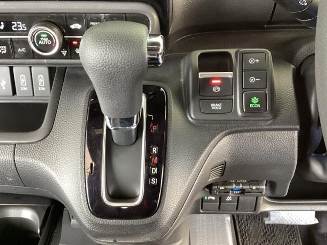 Ｎ－ＢＯＸカスタム Ｌ　純正メモリーナビ　シートヒーター　ＥＴＣ　助手席エアバック　Ｂカメ　メンテナンスノート　ナビ・ＴＶ　ＬＥＤ　エアバッグ　パワーウインドウ　Ａライト　クルコン　エアコン　スマートキーＰスタート　ＵＳＢ（38枚目）