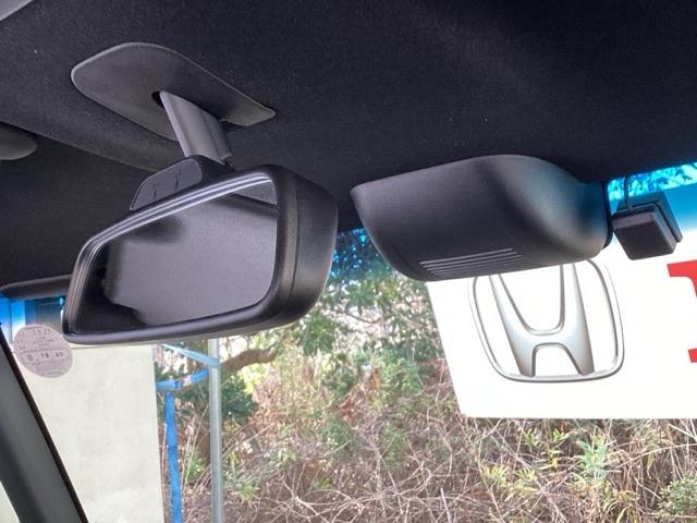 Ｎ－ＢＯＸカスタム Ｌ　純正メモリーナビ　シートヒーター　ＥＴＣ　助手席エアバック　Ｂカメ　メンテナンスノート　ナビ・ＴＶ　ＬＥＤ　エアバッグ　パワーウインドウ　Ａライト　クルコン　エアコン　スマートキーＰスタート　ＵＳＢ（47枚目）