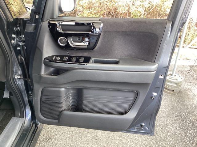 Ｎ－ＢＯＸカスタム Ｌ　純正メモリーナビ　シートヒーター　ＥＴＣ　助手席エアバック　Ｂカメ　メンテナンスノート　ナビ・ＴＶ　ＬＥＤ　エアバッグ　パワーウインドウ　Ａライト　クルコン　エアコン　スマートキーＰスタート　ＵＳＢ（50枚目）