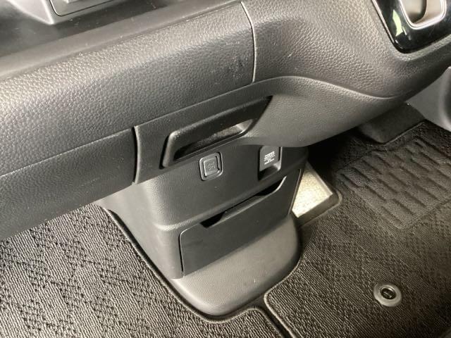 N-BOXカスタム L メモリーナビ ETC リアカメラ 片側電動スライド シートヒーター付き 助手席エアバック Bカメ ナビ・TV LED エアバッグ パワーウインドウ クルコン エアコン スマートキーPスタート USB(41枚目)