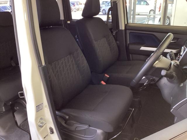 ルーミー カスタムＧ　ナビ　Ｒカメラ　後席モニター　フルセグＴＶ　ＶＳＣ　両側オートスライドドア　Ｃセンサー　衝突軽減ブレーキシステム　バックモニター　Ａライト　ＬＥＤライト　シートヒーター　ＡＡＣ　キーフリー　Ａストップ（19枚目）