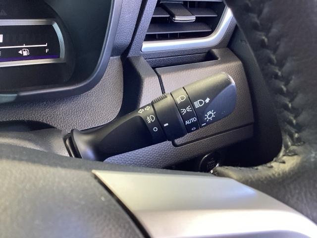 ルーミー カスタムＧ　ナビ　Ｒカメラ　後席モニター　フルセグＴＶ　ＶＳＣ　両側オートスライドドア　Ｃセンサー　衝突軽減ブレーキシステム　バックモニター　Ａライト　ＬＥＤライト　シートヒーター　ＡＡＣ　キーフリー　Ａストップ（22枚目）