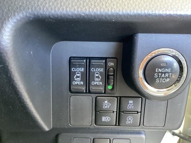 ルーミー カスタムＧ　ナビ　Ｒカメラ　後席モニター　フルセグＴＶ　ＶＳＣ　両側オートスライドドア　Ｃセンサー　衝突軽減ブレーキシステム　バックモニター　Ａライト　ＬＥＤライト　シートヒーター　ＡＡＣ　キーフリー　Ａストップ（23枚目）