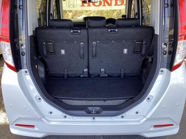 ルーミー カスタムＧ　ナビ　Ｒカメラ　後席モニター　フルセグＴＶ　ＶＳＣ　両側オートスライドドア　Ｃセンサー　衝突軽減ブレーキシステム　バックモニター　Ａライト　ＬＥＤライト　シートヒーター　ＡＡＣ　キーフリー　Ａストップ（25枚目）