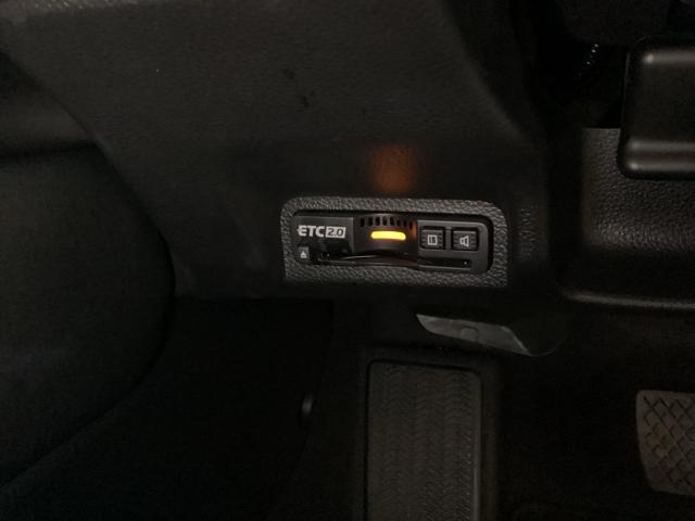 ヴェゼル e:HEVZ HondaCONNECTディスプレイ Sヒータ 地デジフルセグTV 電動テールゲート サイドエアバッグ 後カメラ 前後障害物センサー 横滑防止装置 エアコン LEDヘットライト パワステ USB接続(12枚目)