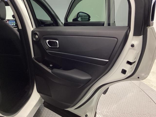 ヴェゼル e:HEVZ HondaCONNECTディスプレイ Sヒータ 地デジフルセグTV 電動テールゲート サイドエアバッグ 後カメラ 前後障害物センサー 横滑防止装置 エアコン LEDヘットライト パワステ USB接続(33枚目)