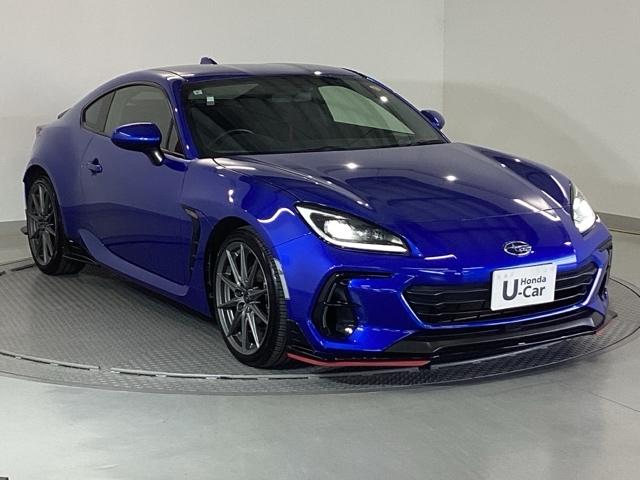 �E�C���J�[�́A�w�b�h���C�g�ƈ�̌^�ł��B