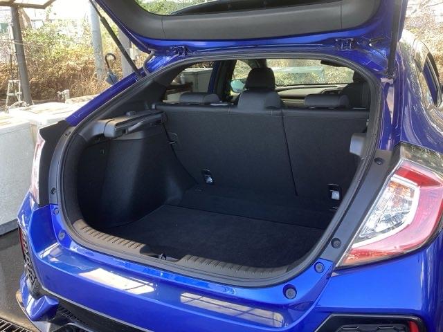 ����ȃe�[���Q�[�g�ł��B���L�A�Ⴂ���ʂő傫�ȉו��̏o�����ꂪ�ȒP�ɂȂ�܂��B