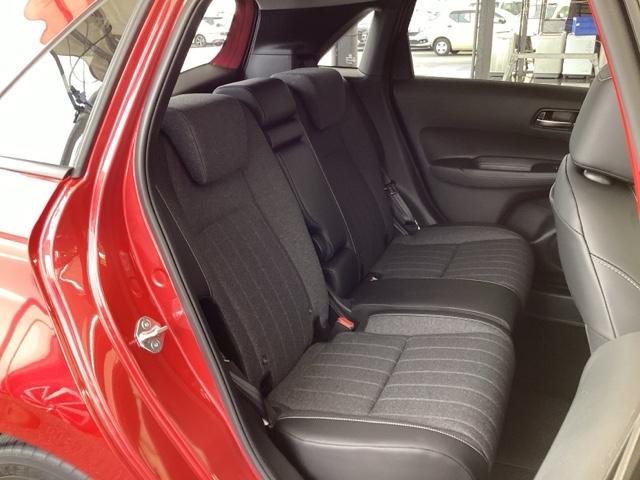 �t���b�g�ȏ��ƕG���⓪��X�y�[�X�ȂǏ\���ȍL��������܂��B