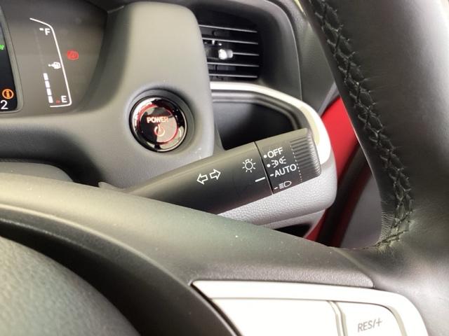 �I�[�g���C�g�R���g���[���̓��C�g�̂��Y�������Y���h�~�B�����Α��s�ɂ�鎖�̂𖢑R�ɖh���܂�