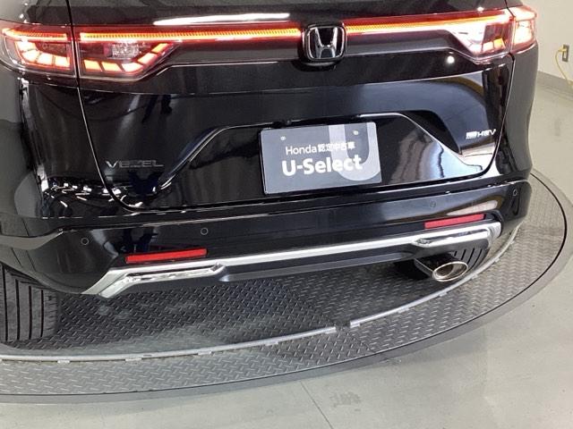 ヴェゼル ｅ：ＨＥＶＺ　メモリーナビ　ＥＴＣ　ドラレコ　リアカメラ　スマートキー＆プッシュスタート　サイドＳＲＳ　イモビ　地デジ　Ｂカメ　キーレスエントリー　Ｃソナー　ＵＳＢポート　ＰＳ　ＬＥＤライト　シートヒータ　ＡＡＣ（31枚目）