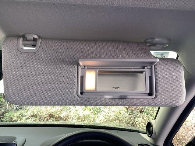 ヴェゼル ｅ：ＨＥＶＺ　メモリーナビ　ＥＴＣ　ドラレコ　リアカメラ　スマートキー＆プッシュスタート　サイドＳＲＳ　イモビ　地デジ　Ｂカメ　キーレスエントリー　Ｃソナー　ＵＳＢポート　ＰＳ　ＬＥＤライト　シートヒータ　ＡＡＣ（48枚目）