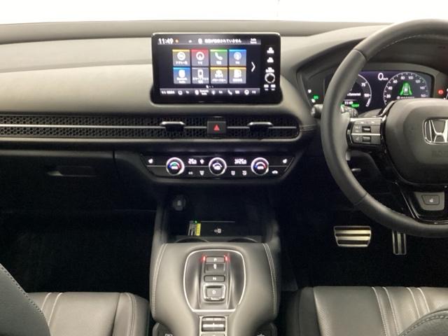 �p�[�L���O�u���[�L�̓X�}�[�g�ȓd�q���䎮�ƍ��킹�ďa�؎����Ƀu���[�L�y�_�����瑫�𗣂��Ă���ԏ�Ԃ�ێ����Ă����I�[�g�u���[�L�z�[���h�@�\�ŉ^�]���y�ɂȂ�܂��B�X�^�[�g�̓A�N�Z���y�_���𓥂ނ���