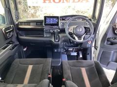 �ɥ饤�С����濴�˼����˼꤬�Ϥ����֤ˣ��ԥ��쥯�ȥ�С��䥨�������͡��������å��ʤɤ����֡��������ͥ��Ƥ��ޤ� 2