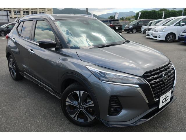 キックス Ｘ　ツートンカラー　プロパイロット　３６０度カメラ　純正９型ナビ　地デジＴＶ　Ｂｌｕｅｔｏｏｔｈ　ＤＶＤ再生　衝突軽減ブレーキ　シートヒーター　ハーフレザーシート　ＥＴＣ　デジタルインナーミラードラレコ（8枚目）
