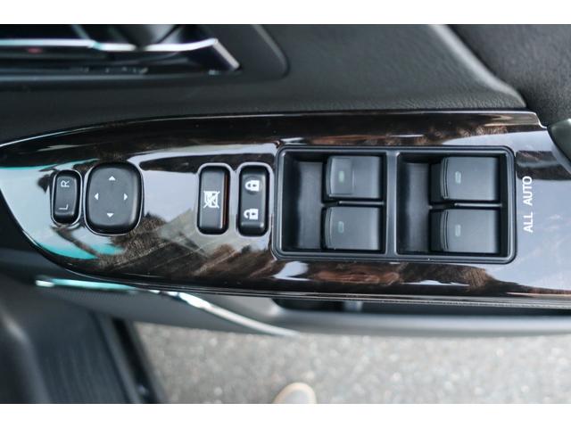 アルファード ２４０Ｓ　Ｃパッケージ　両側パワスラ　電動リアゲート　前後センサー　オートクルーズ　地デジＴＶ　Ｂｌｕｅｔｏｏｔｈ　バックカメラ　ＤＶＤ再生　ＥＴＣ　パワーシート　シートメモリー　リア＆オートエアコン　オートライト（27枚目）