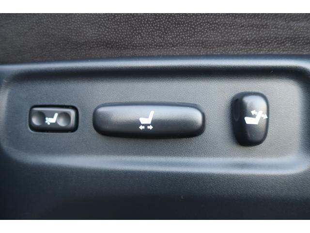 アルファード ２４０Ｓ　Ｃパッケージ　両側パワスラ　電動リアゲート　前後センサー　オートクルーズ　地デジＴＶ　Ｂｌｕｅｔｏｏｔｈ　バックカメラ　ＤＶＤ再生　ＥＴＣ　パワーシート　シートメモリー　リア＆オートエアコン　オートライト（30枚目）