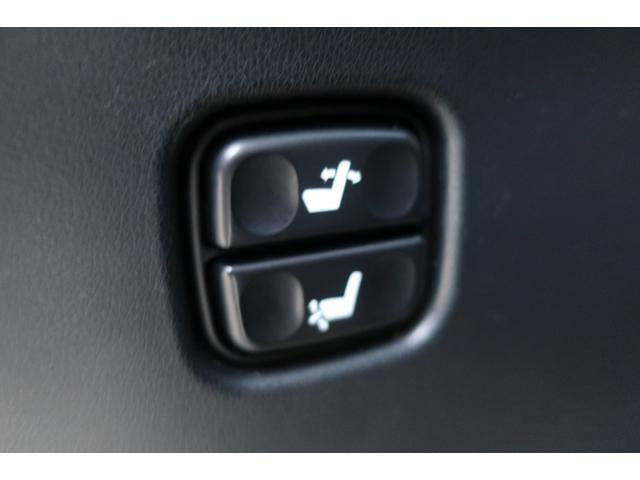 アルファード ２４０Ｓ　Ｃパッケージ　両側パワスラ　電動リアゲート　前後センサー　オートクルーズ　地デジＴＶ　Ｂｌｕｅｔｏｏｔｈ　バックカメラ　ＤＶＤ再生　ＥＴＣ　パワーシート　シートメモリー　リア＆オートエアコン　オートライト（40枚目）