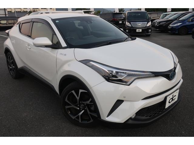 Ｃ－ＨＲ Ｇ　純正ＬＥＤシーケンシャル　衝突軽減ブレーキ　前後センサー　ハーフレザーシート　シートヒーター　追従クルコン　純正ナビ　地デジＴＶ　Ｂｌｕｅｔｏｏｔｈ　バックカメラ　ＤＶＤ再生　ＥＴＣ　ドラレコ前（8枚目）