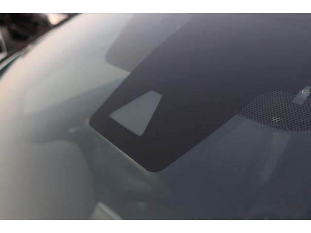 Ｃ－ＨＲ Ｇ　純正ＬＥＤシーケンシャル　衝突軽減ブレーキ　前後センサー　ハーフレザーシート　シートヒーター　追従クルコン　純正ナビ　地デジＴＶ　Ｂｌｕｅｔｏｏｔｈ　バックカメラ　ＤＶＤ再生　ＥＴＣ　ドラレコ前（9枚目）
