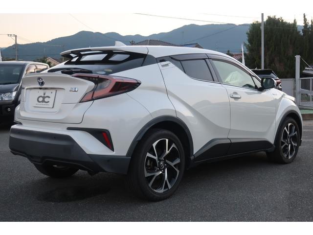 Ｃ－ＨＲ Ｇ　純正ＬＥＤシーケンシャル　衝突軽減ブレーキ　前後センサー　ハーフレザーシート　シートヒーター　追従クルコン　純正ナビ　地デジＴＶ　Ｂｌｕｅｔｏｏｔｈ　バックカメラ　ＤＶＤ再生　ＥＴＣ　ドラレコ前（10枚目）