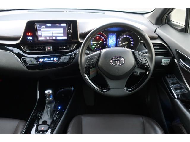 Ｃ－ＨＲ Ｇ　純正ＬＥＤシーケンシャル　衝突軽減ブレーキ　前後センサー　ハーフレザーシート　シートヒーター　追従クルコン　純正ナビ　地デジＴＶ　Ｂｌｕｅｔｏｏｔｈ　バックカメラ　ＤＶＤ再生　ＥＴＣ　ドラレコ前（15枚目）