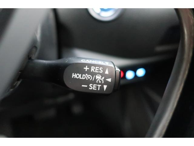 Ｃ－ＨＲ Ｇ　純正ＬＥＤシーケンシャル　衝突軽減ブレーキ　前後センサー　ハーフレザーシート　シートヒーター　追従クルコン　純正ナビ　地デジＴＶ　Ｂｌｕｅｔｏｏｔｈ　バックカメラ　ＤＶＤ再生　ＥＴＣ　ドラレコ前（24枚目）