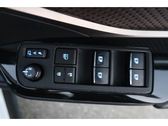 Ｃ－ＨＲ Ｇ　純正ＬＥＤシーケンシャル　衝突軽減ブレーキ　前後センサー　ハーフレザーシート　シートヒーター　追従クルコン　純正ナビ　地デジＴＶ　Ｂｌｕｅｔｏｏｔｈ　バックカメラ　ＤＶＤ再生　ＥＴＣ　ドラレコ前（31枚目）