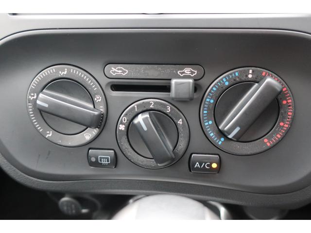 ジューク １５ＲＳ　ＥＴＣ　ＦＭ／ＡＭラジオ　ＣＤ再生　音楽再生ＡＵＸ　キーレス　専用シートカバー　運転席オートパワーウィンドウ　電動格納ドアミラー　エアバック　ＡＢＳ　パワステ　禁煙車（18枚目）