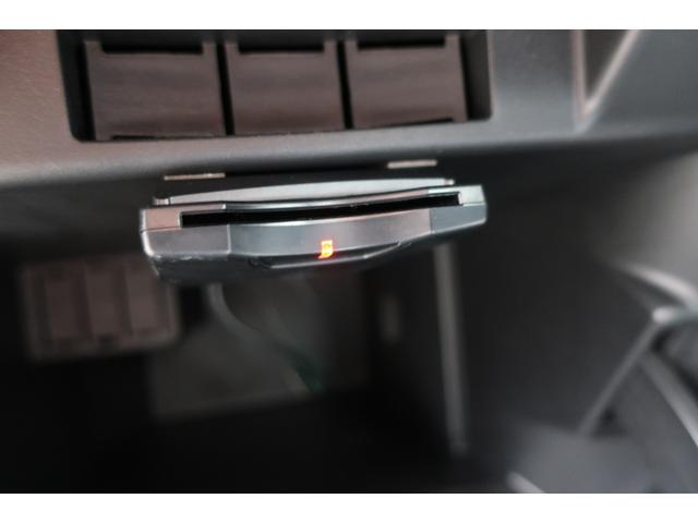 ジューク １５ＲＳ　ＥＴＣ　ＦＭ／ＡＭラジオ　ＣＤ再生　音楽再生ＡＵＸ　キーレス　専用シートカバー　運転席オートパワーウィンドウ　電動格納ドアミラー　エアバック　ＡＢＳ　パワステ　禁煙車（21枚目）