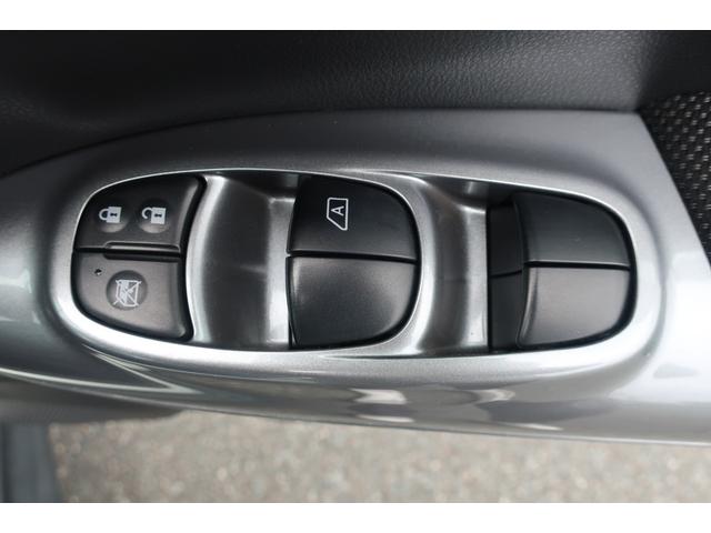 ジューク １５ＲＳ　ＥＴＣ　ＦＭ／ＡＭラジオ　ＣＤ再生　音楽再生ＡＵＸ　キーレス　専用シートカバー　運転席オートパワーウィンドウ　電動格納ドアミラー　エアバック　ＡＢＳ　パワステ　禁煙車（23枚目）