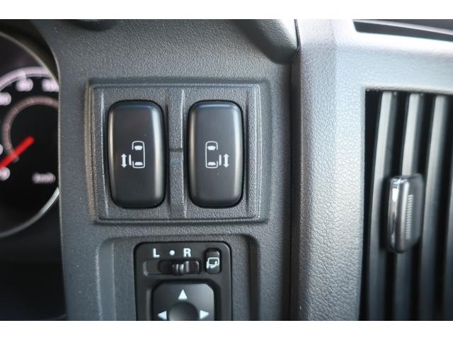 デリカＤ：５ Ｄ　パワーパッケージ　両側パワスラ　ＡＬＰＩＮＥナビ　１１．５型後席モニター　地デジＴＶ　Ｂｌｕｅｔｏｏｔｈ　バックカメラ　ＤＶＤ再生　オートクルーズ　シートカバー　シートヒーター　スペアキー　ドラレコ前　ＥＴＣ（9枚目）