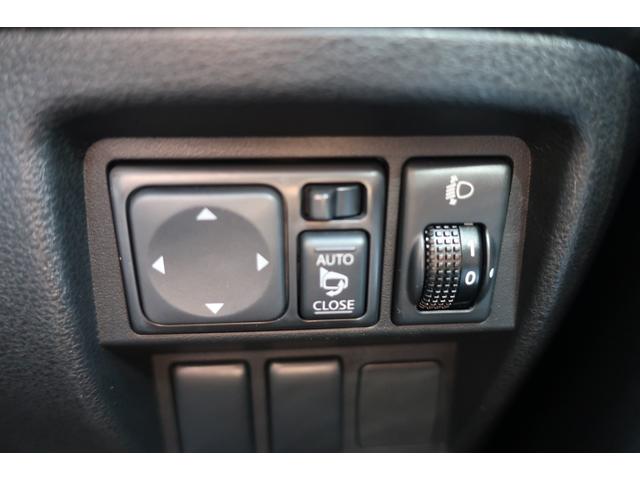 ジューク １５ＲＸ　タイプＶ　純正ナビ　地デジＴＶ　Ｂｌｕｅｔｏｏｔｈ　バックカメラ　ＤＶＤ再生　ＥＴＣ　社外１８インチＡＷ　車高調ローダウン　インテリジェントキー　オートライト　オートエアコン　電動格納ドアミラー（26枚目）