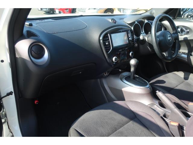 ジューク １５ＲＸ　タイプＶ　純正ナビ　地デジＴＶ　Ｂｌｕｅｔｏｏｔｈ　バックカメラ　ＤＶＤ再生　ＥＴＣ　社外１８インチＡＷ　車高調ローダウン　インテリジェントキー　オートライト　オートエアコン　電動格納ドアミラー（29枚目）