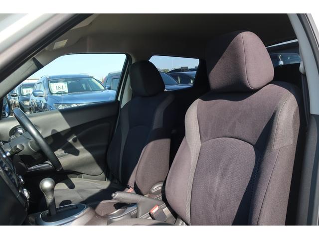 ジューク １５ＲＸ　タイプＶ　純正ナビ　地デジＴＶ　Ｂｌｕｅｔｏｏｔｈ　バックカメラ　ＤＶＤ再生　ＥＴＣ　社外１８インチＡＷ　車高調ローダウン　インテリジェントキー　オートライト　オートエアコン　電動格納ドアミラー（30枚目）