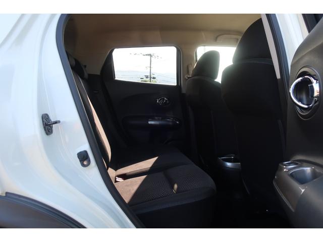 ジューク １５ＲＸ　タイプＶ　純正ナビ　地デジＴＶ　Ｂｌｕｅｔｏｏｔｈ　バックカメラ　ＤＶＤ再生　ＥＴＣ　社外１８インチＡＷ　車高調ローダウン　インテリジェントキー　オートライト　オートエアコン　電動格納ドアミラー（36枚目）