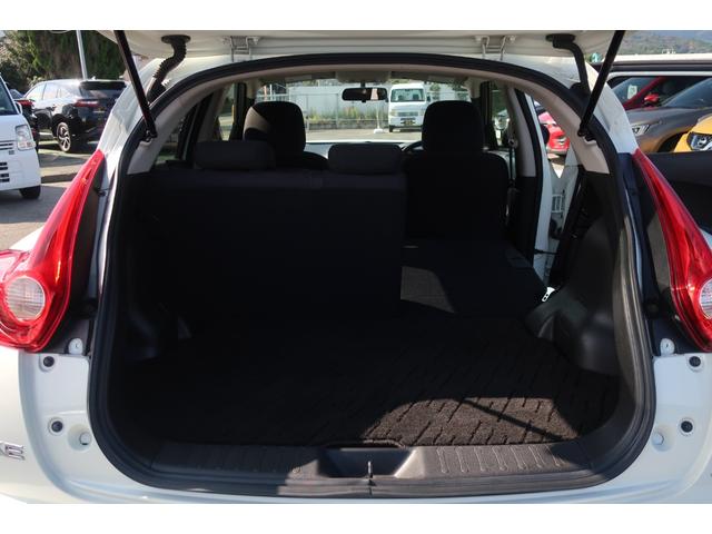 ジューク １５ＲＸ　タイプＶ　純正ナビ　地デジＴＶ　Ｂｌｕｅｔｏｏｔｈ　バックカメラ　ＤＶＤ再生　ＥＴＣ　社外１８インチＡＷ　車高調ローダウン　インテリジェントキー　オートライト　オートエアコン　電動格納ドアミラー（43枚目）