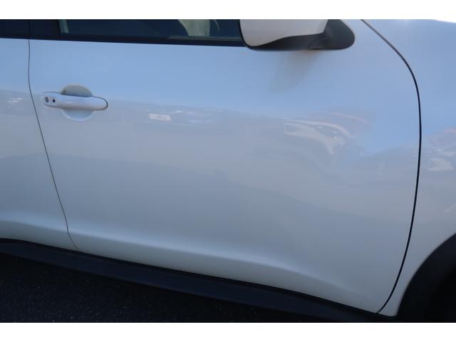 ジューク １５ＲＸ　タイプＶ　純正ナビ　地デジＴＶ　Ｂｌｕｅｔｏｏｔｈ　バックカメラ　ＤＶＤ再生　ＥＴＣ　社外１８インチＡＷ　車高調ローダウン　インテリジェントキー　オートライト　オートエアコン　電動格納ドアミラー（56枚目）