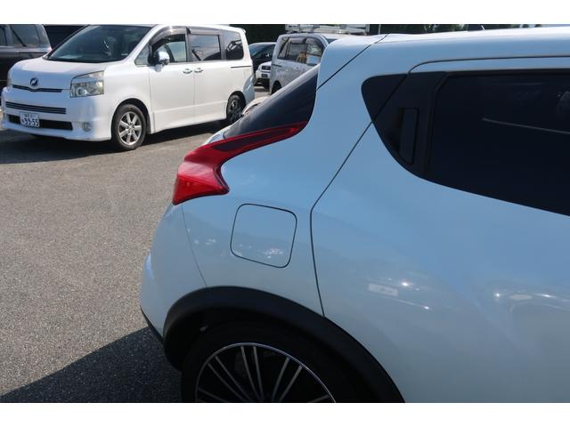 ジューク １５ＲＸ　タイプＶ　純正ナビ　地デジＴＶ　Ｂｌｕｅｔｏｏｔｈ　バックカメラ　ＤＶＤ再生　ＥＴＣ　社外１８インチＡＷ　車高調ローダウン　インテリジェントキー　オートライト　オートエアコン　電動格納ドアミラー（58枚目）