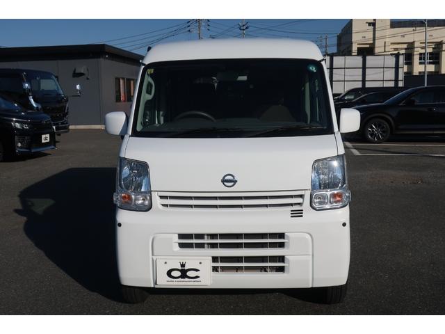 ＮＶ１００クリッパーバン ＧＸ　ハイルーフ　衝突軽減ブレーキ　前後センサー　ＥＴＣ　キーレス　リアエアコン　ヘッドライトレベライザー　パワステ　パワーウィンドウ　電動格納ドアミラー　禁煙車（48枚目）