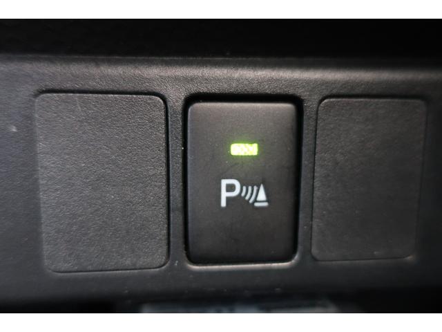 ルーミー カスタムＧ－Ｔ　１オーナー　１２．１型後席モニター　両側パワスラ　３６０度カメラ　クリアランスソナー地デジＴＶ　Ｂｌｕｅｔｏｏｔｈ　ＤＶＤ再生　シートヒーター　前後ドラレコ　オートクルーズ　オートライト・ハイビーム（17枚目）