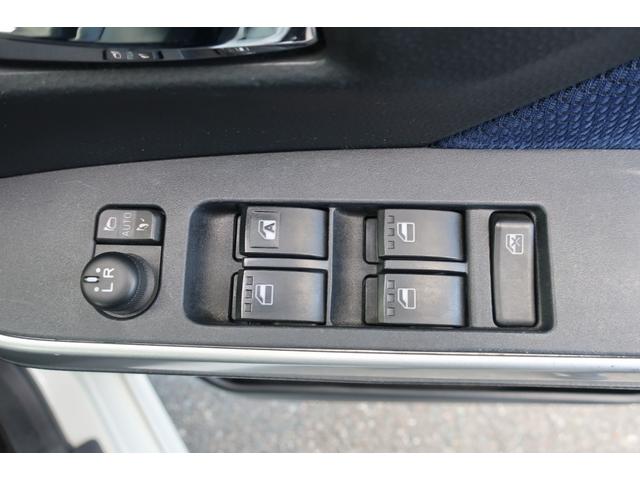 ルーミー カスタムＧ－Ｔ　１オーナー　１２．１型後席モニター　両側パワスラ　３６０度カメラ　クリアランスソナー地デジＴＶ　Ｂｌｕｅｔｏｏｔｈ　ＤＶＤ再生　シートヒーター　前後ドラレコ　オートクルーズ　オートライト・ハイビーム（35枚目）