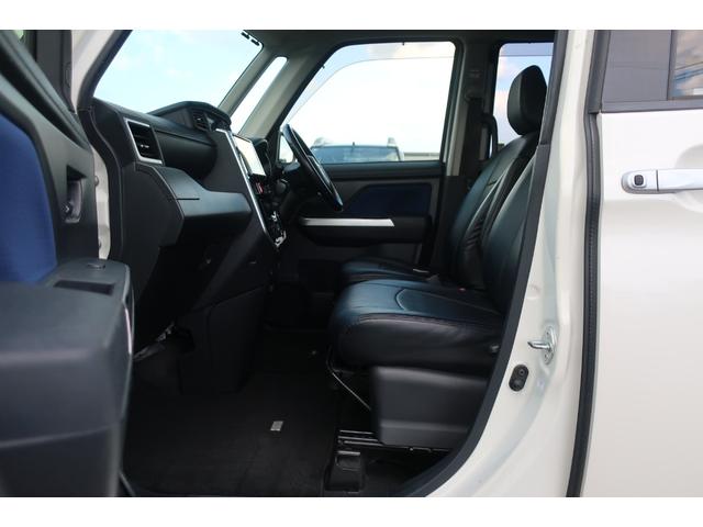 ルーミー カスタムＧ－Ｔ　１オーナー　１２．１型後席モニター　両側パワスラ　３６０度カメラ　クリアランスソナー地デジＴＶ　Ｂｌｕｅｔｏｏｔｈ　ＤＶＤ再生　シートヒーター　前後ドラレコ　オートクルーズ　オートライト・ハイビーム（36枚目）