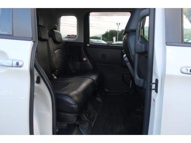 ルーミー カスタムＧ－Ｔ　１オーナー　１２．１型後席モニター　両側パワスラ　３６０度カメラ　クリアランスソナー地デジＴＶ　Ｂｌｕｅｔｏｏｔｈ　ＤＶＤ再生　シートヒーター　前後ドラレコ　オートクルーズ　オートライト・ハイビーム（42枚目）