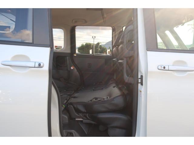 ルーミー カスタムＧ－Ｔ　１オーナー　１２．１型後席モニター　両側パワスラ　３６０度カメラ　クリアランスソナー地デジＴＶ　Ｂｌｕｅｔｏｏｔｈ　ＤＶＤ再生　シートヒーター　前後ドラレコ　オートクルーズ　オートライト・ハイビーム（46枚目）