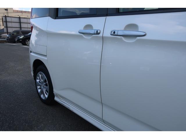 ルーミー カスタムＧ－Ｔ　１オーナー　１２．１型後席モニター　両側パワスラ　３６０度カメラ　クリアランスソナー地デジＴＶ　Ｂｌｕｅｔｏｏｔｈ　ＤＶＤ再生　シートヒーター　前後ドラレコ　オートクルーズ　オートライト・ハイビーム（62枚目）